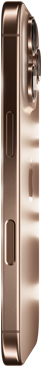 iPhone 16 Pro vo verzii z púštneho titánu, pohľad zboku, logo Apple v strede, vystúpená sústava profesionálnych kamier, bočné tlačidlo, tlačidlo na ovládanie kamery