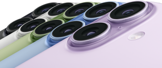 iPhone 17, pohľad na zadnú stranu, sústava dvoch kamier Fusion, všetkých päť farieb sa prekrýva: čierna, biela, šalviová, sivomodrá a levanduľová