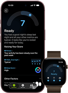 iPhone 18 Pro, čierna farba, pohľad spredu, zobrazuje výsledky stavu pripravenosti (skóre 7), spárovaný s hodinkami Apple Watch, pohľad spredu, hnedá farba, zobrazujú rovnaké skóre pripravenosti 7
