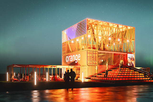 Orange stage