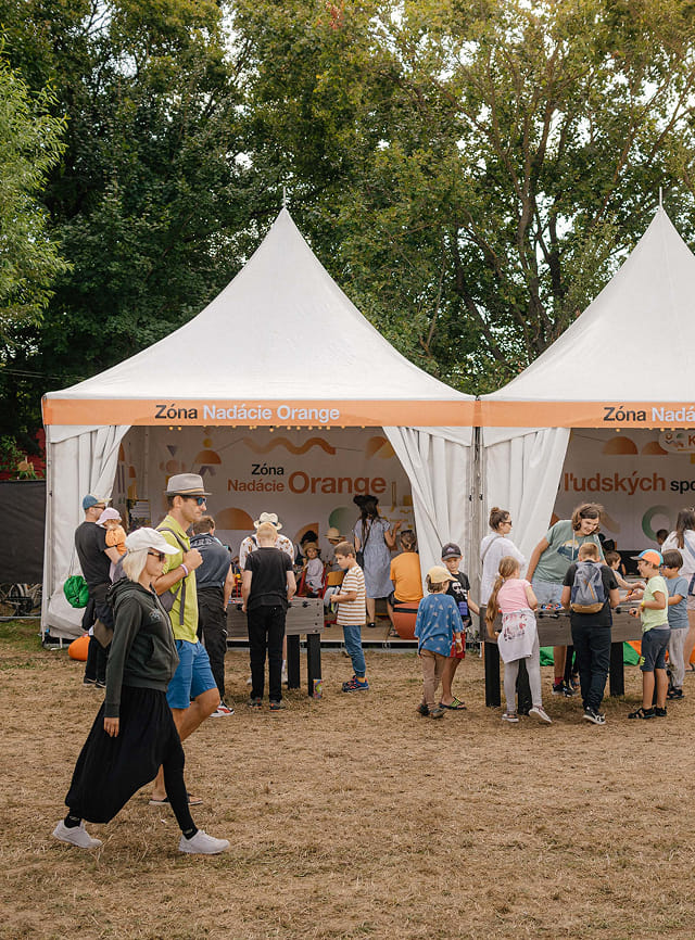 Orange stage