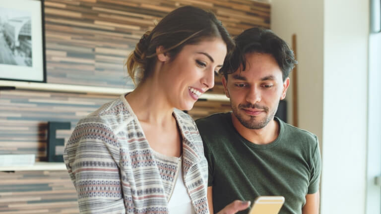 ilustračný obrázok k článku: Ako Slováci využívali mobilné služby a internet počas roka 2023